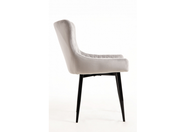 Sanda Velvet Chair