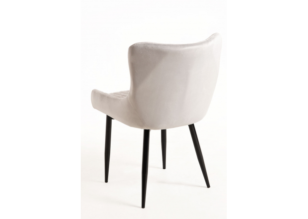 Sanda Velvet Chair