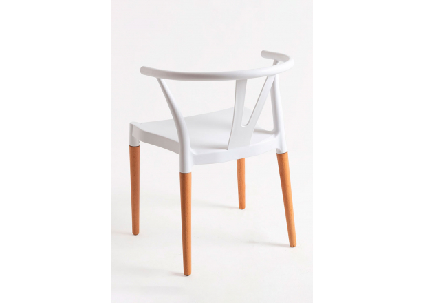 Tahi Chair